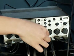 Anal, Bondage disciplin sadomasochisme, Brunette, Kvinde dominans, Hårdt, Ydmidelse, Lesbisk, Strapon