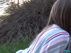 Røv, Store bryster, Pik sutte, Pik, Naturlige bryster, Piercing, Pov, Offentlig