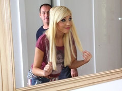 Blond, Pijpbeurt, Hondjeshouding, Vingeren, Handbeurt, Masturbatie, Tiener, Tieten likken