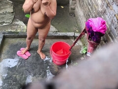 Amatoriale, Fatto in casa, All'aperto, Doccia