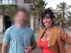 Tetas grandes, Morena, Madres para coger