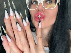 The New Nail Shape Is Even Longer, Sharp Stilettos, Long Fingers Suckings, Palms Wide, White Lace Lingerie on Me