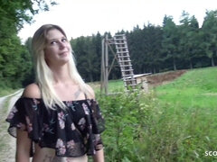 18 jaar, Enthousiasteling, Duits, Hardcore, Natuurlijke tieten, Klein, Gezichtspunt, Tieten likken