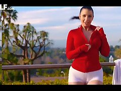 Gorgeous Curvy Milf Carmela Clutch Gets Her Phat Butt Fucked