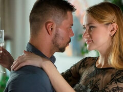 Amatőr, Szőke, Cumizás, Kutya póz, Iroda, Filigrán alkatú, Vékony, Begyek