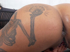 Analny, Duży tyłek, Obciąganie, Brunetka, Latynoska, Punkt widzenia