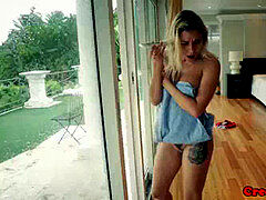 Sadomasoquismo, Dominación, Corridas faciales, Tatuaje, Adolescente, Voyeur