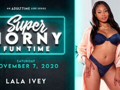 Amatorka, Duży tyłek, Duże cycki, Dildo, Ciemna karnacja, Rozdziawiony, Mamuśka, Ogolona