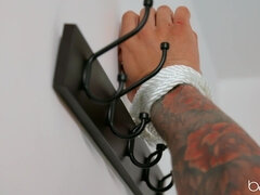 Bebê, Boquete, Bondagebeldade, Morena, Saltos, Lambendo, Palmada, Tetas