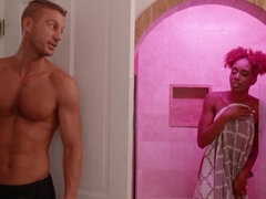 Salle de bains, Grosse bite, Noire, Brunette brune, En gros plan de très près, Hard, Interracial, Chatte