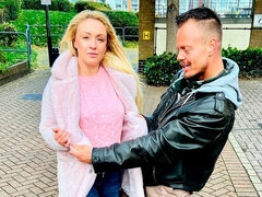 Μεγάλος κώλος, Ξανθιά, Πίπα, Χοντρούλα, Σε στάση σκύλου στα τέσσερα, Σκληρό, Γλείψιμο, Τατουάζ