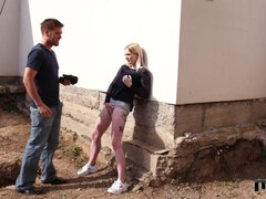 Popó, Szőke, Cumizás, Kutya póz, Kézimunka, Maszti, Leborotvált, Tetkó