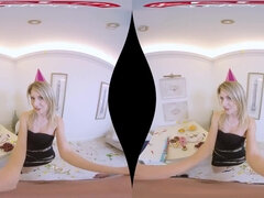 Blondýna, Kuřba, Hardcore, Hd, Drsné akce, Punčochy, Teenka, Kozičky