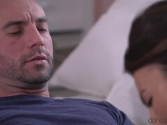 Stor kuk, Stora tuttar, Svart, Avsugning, Tjeckisk, Långt ner i halsen, Hardcore, Underkläder