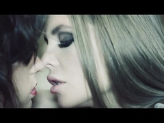 69, Blondína, Brunetka, Francúzskej, Bozkávanie, Spodná bielizeň, Bradavky, Vonku