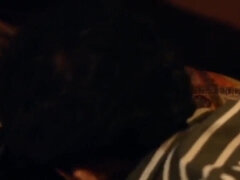 Bhabhi ko pakda padosi londe ke sath