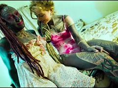 Couple, Femme dominatrice, Hard, Strapon, Tatouage