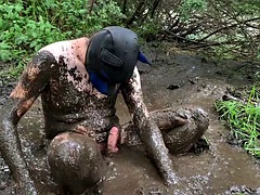 The mud gets fucking dirty!