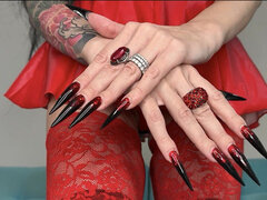 Gros seins, Fétiche, Mère que j'aimerais baiser, Nylon, Jupe, Solo, Jarretelles, Tatouage
