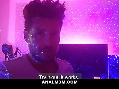 Rich cougar gets arse fucked by a hunk butler