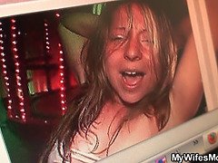 Beauté, Blonde, Sucer une bite, Femme couguar, Gorge profonde, Masturbation, Mature, Maman