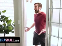 Kuusysi, Spermashotti, Syväkurkku, Vibraattori, Naamallinen, Rankka, Pienikokoinen, Hameen alla