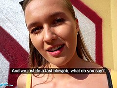 Stora tuttar, Avsugning, Sperma shot, Långt ner i halsen, Naturliga tuttar, Orgasm, Pov, Offentlig