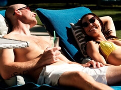 Rumpe, Kukk suging, Brunette, Fotjobb, Runke, Slikking, Tattovering, Tenåring