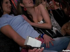 Большой член, Минет, Женщины, Секс без цензуры, Трусики, Вечеринка, Сосущие, Сиськи