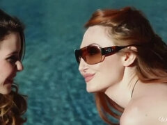 Cunnilingus, Culo, Tetas grandes, Morena, Madres para coger, Piscina, Hilo dental, Juguetes