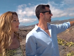 Anal, Culo, Beso negro, Rubia, Mamada, Estilo perrito, Público, Tetas