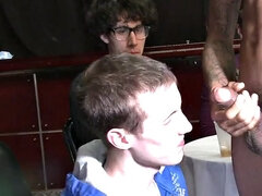 Amatéři, Dávení penisem, Gay, Párty, Na veřejnosti, Realita, Tetování, Voyeur