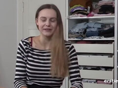 Amatorka, Dildo, Palcówka, Niemiecki, Naturalne cycki, Jazda konna, Ogolona, Mokry