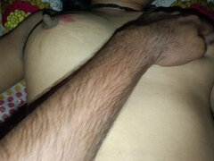 Leie, Paar, Erstes mal, Selbstgemacht, Indisch, Milf, Pov, Muschi