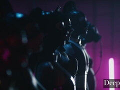 Kuřba, Bondáž, Brunetka, Pár, Na obličej, Hd, Latex, Švédská rojka