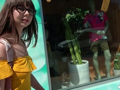 Amatéři, Zadek, Kuřba, Brunetka, Péro, Přírodní prsa, Venku, Na veřejnosti