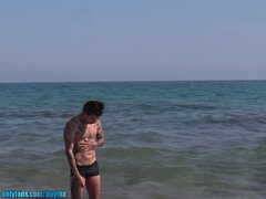 Amatéri, Pláž, Brunetka, Na psíka, Hardcore, Homemade, Nahé, Vonku