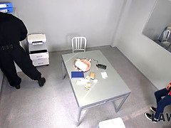 Dype svelg, Gruppe, Mann mann kvinne, Politi, Røff, Trekant, Pupper, Uniform