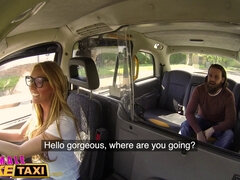 Любители, Большая жопа, Британки, В машине, Женщины, Хд, На публике, Сиськи