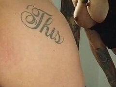 Blondin, Europeisk, Milf, Liten och nätt, Piercing, Mager, Solo, Tatuering