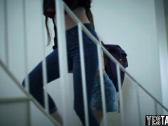 18 jaar, Kont, Bruinharig, Vingeren, Klein, Kut duiken, Tiener, Tieten likken