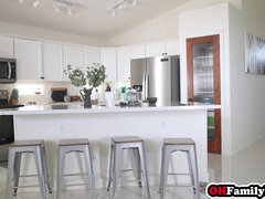 18, Babe, Velik kurac, Fafanje, Doggystyle, Pornozvezde, Grobo, Joške