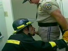 Táta, Gay, Honění, Kouření, Uniforma