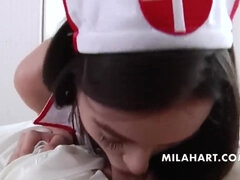 Gros cul, Gros seins, Plantureuse, Éjaculation interne, Seins naturels, Infirmière, Adolescente, Nénés