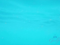 Enthousiasteling, Badpak, Vriendin, Naakt, Buiten, Klein, Gezichtspunt, Nat