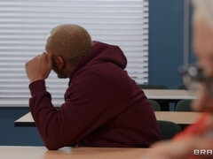 Boquete, Peituda, Beijar, Mãe gostosa, Xoxota, Raspar depilar, Estudante, Professora