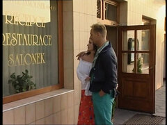 Grosse titten, Blasen, Schmutzig, Riesig, Ehemann, Flotter dreier, Vintage, Ehefrau