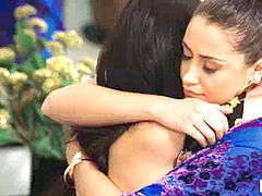 Pijpbeurt, Bruinharig, Sperma in gezicht, 1 man 2 vrouwen, Trio