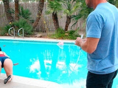 Grosser arsch, Braunhaarige, Sperma im mund, Spermaladung, Hundestellung, Rasiert, Entkleiden, Jungendliche (18+)