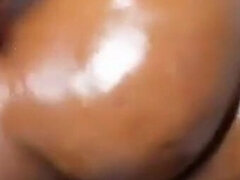 Veľký zadok, Čierne, Žena, Masturbácia, Z pohľadu účastníka, Sólo